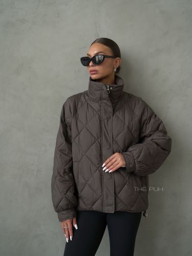 Шоколадно-бежевая куртка с манишкой