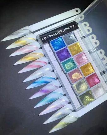 Перламутровые акварельные краски