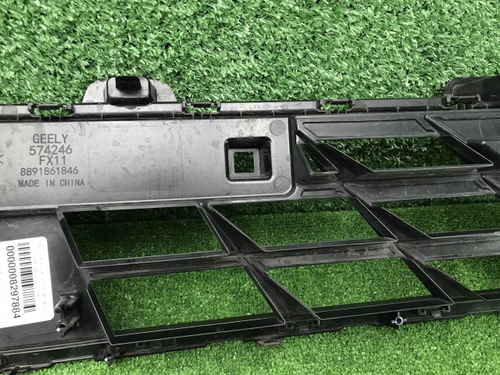 Решетка переднего бампера Geely Atlas 2 (23-нв)