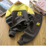 Детский спортивный костюм