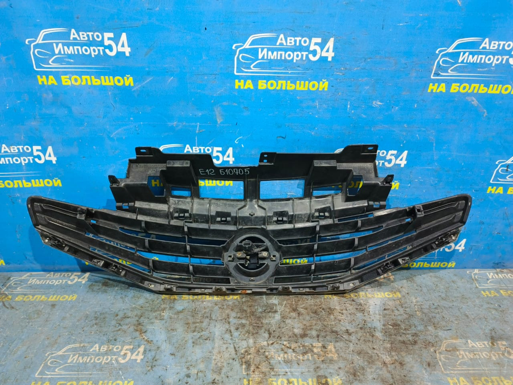 Решетка радиатора NISSAN NOTE 2012-2016