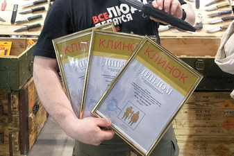 Три ножа = три диплома: конкурсные испытания клинковых изделий