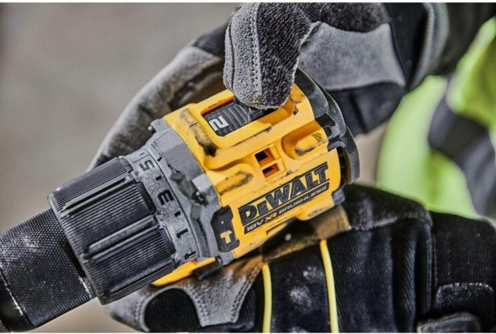 Дрель-шуруповерт аккумуляторная DeWALT DCD 805 P2T DCD805P2T-QW