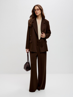 Костюм с широкими брюками