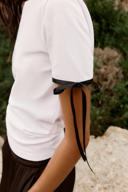 ZARA ФУТБОЛКА С КОНТРАСТНЫМИ ЗАВЯЗКАМИ, БЕЛЫЙ