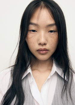 Костюмный жилет в узкую полоску