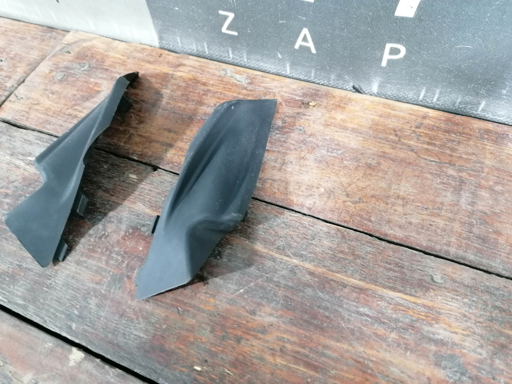 Накладки жабо левая + правая Geely Coolray 19-нв Б/У Оригинал 6600069703