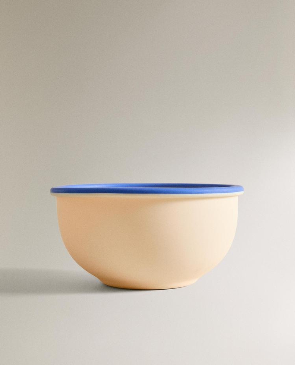 ZARA HOME ДЕТСКАЯ СИЛИКОНОВАЯ МИСКА С КОНТРАСТНОЙ КРОМКОЙ, ЭКРЮ/СИНИЙ