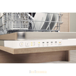 Встраиваемая посудомоечная машина Hotpoint HSIE 2B0 C