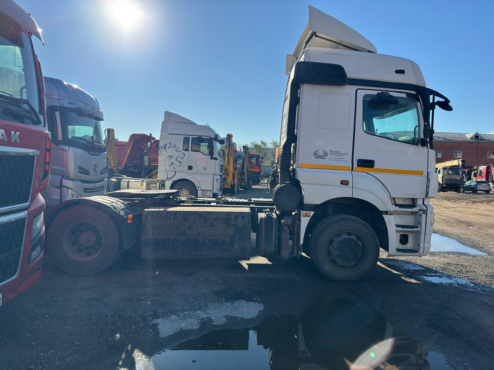 КамАЗ 5490 4x2 Седельный тягач 5490-S5 (Дизель/Газ, 12,0 л, 401 л.с., МТ)