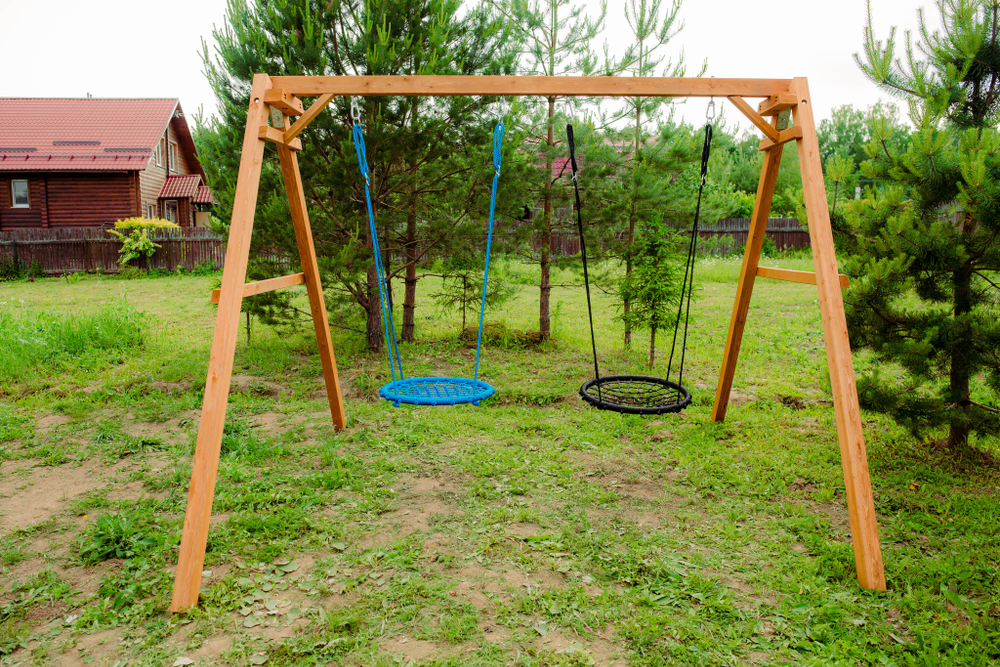 Деревянные качели с двумя качелями гнездо 60 см