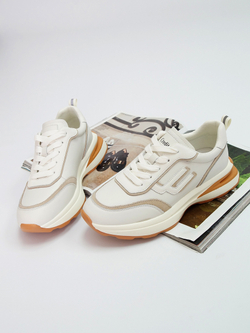 Кроссовки женские демисезонные