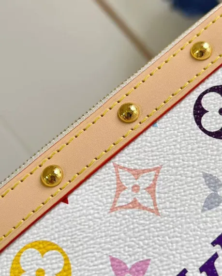 Клатч Louis Vuitton x TM клатч Pochette Accessoires