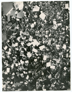 Фотография «Москва встречает героев-космонавтов». Агентство печати. СССР, 1962 г.