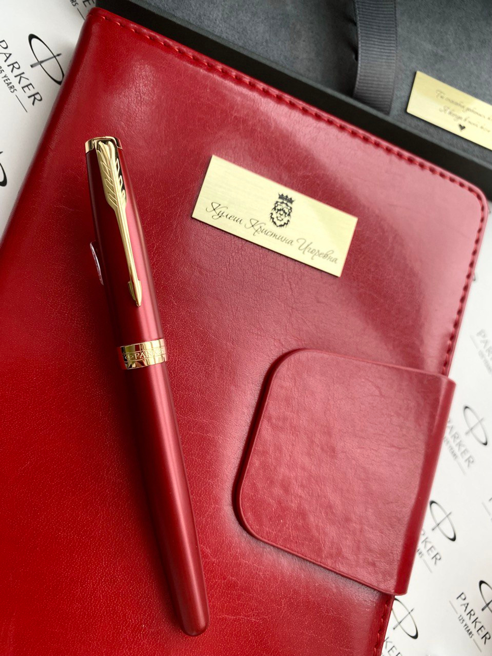 Ручка-роллер Parker Sonnet Red Intense GT1931475, стержень: F, цвет чернил: black, в подарочной упаковке