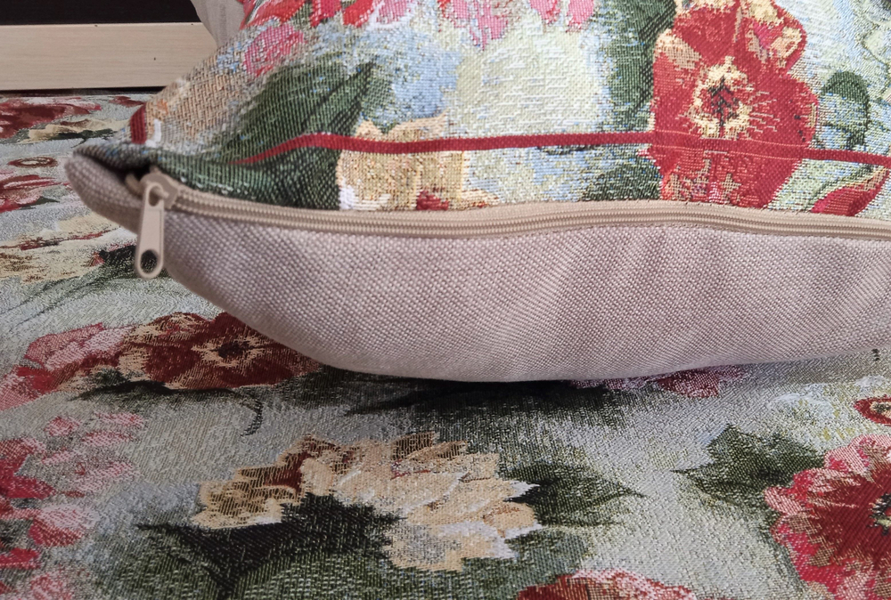 Декоративный гобеленовый чехол для интерьерной подушки Акварельные пионы 37*58