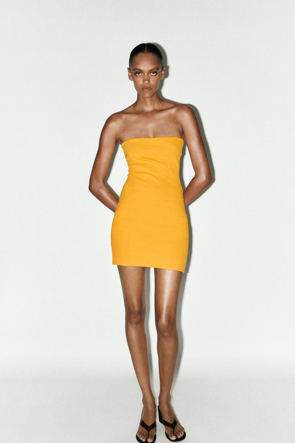 ZARA ПЛАТЬЕ ИЗ ИНТЕРЛОКА С ОТКРЫТЫМИ ПЛЕЧАМИ, МАНДАРИНОВЫЙ