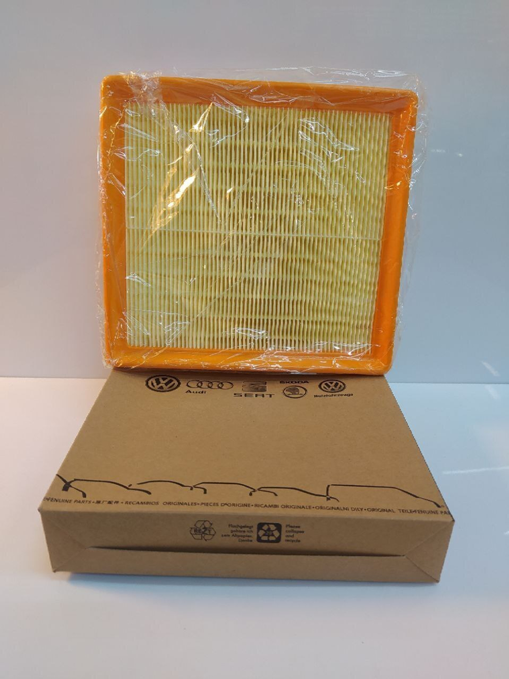 Фильтр воздушный VAG 04E129620А