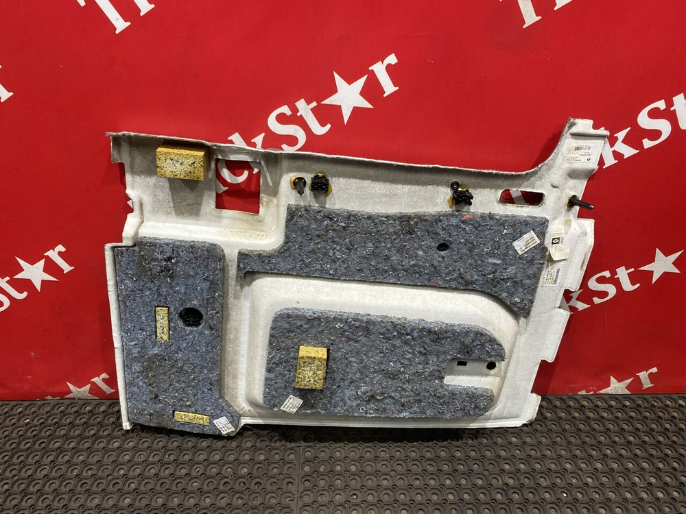 Обшивка салона левая 2020г