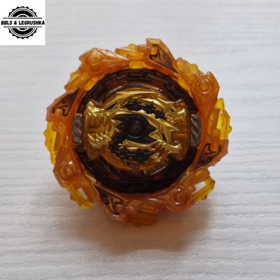 Волчок Chain Kerbeus Karma Moment'-3 и лаунчер из набора B204 от Takara Tomy