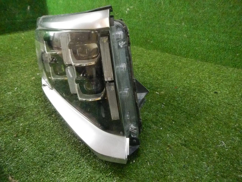 Битая Фара правая Kia Mohave 1 HM (2019-н.в.) LED