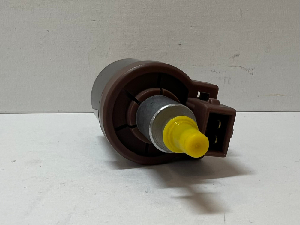 24V / Топливный насос (24 вольт) для дизельных автономных отопителей, черный (1 шт.)