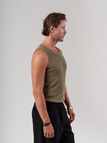 Хлопковая майка цвета хаки