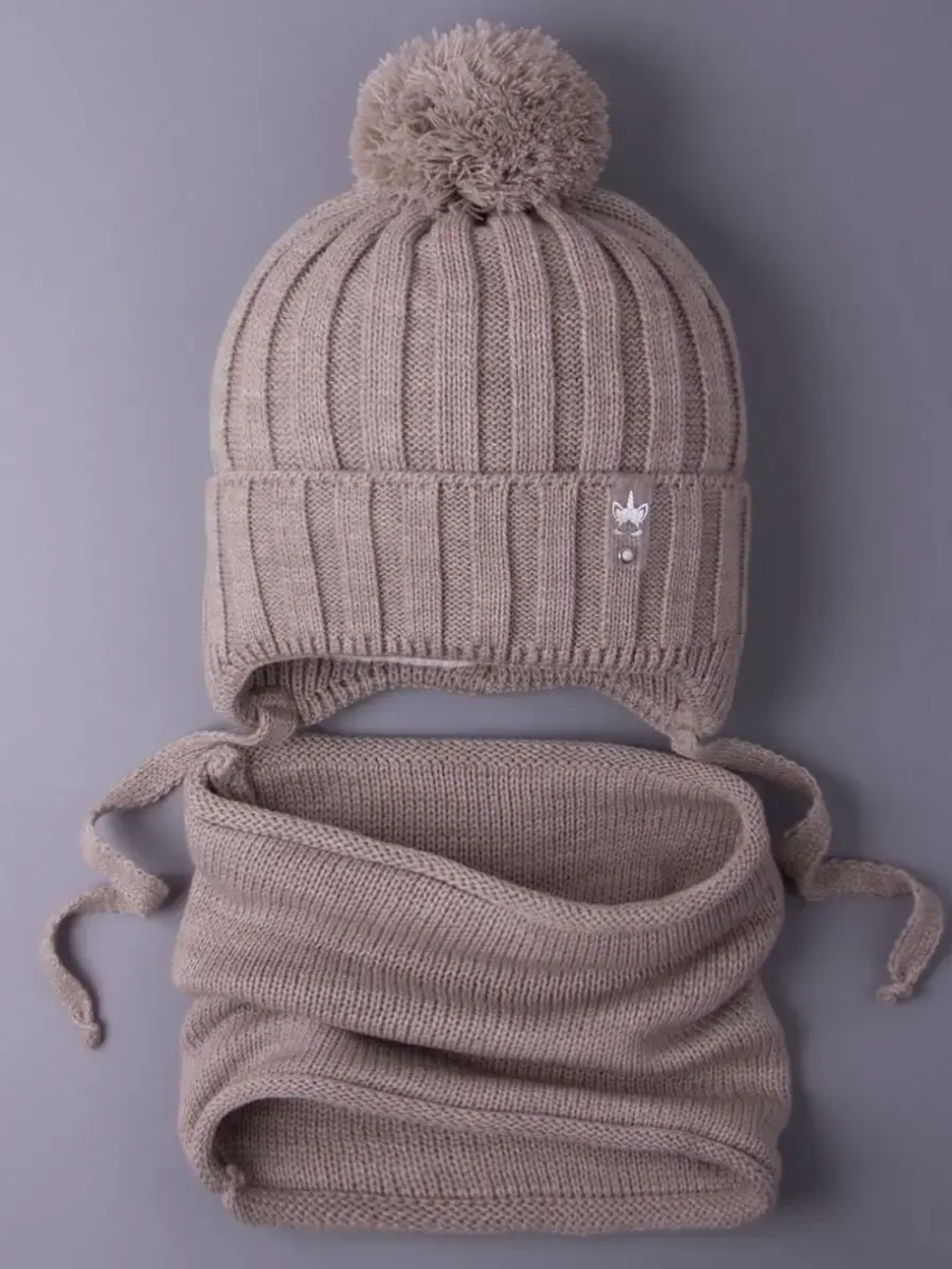 Шапка для девочек осенняя и снуд