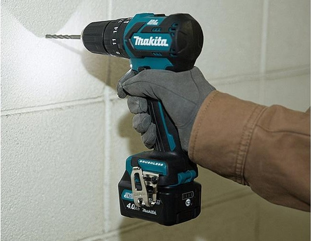 Аккумуляторная дрель-шуруповерт MAKITA HP 332 DWAE ударная, бесщеточная HP332DWAE