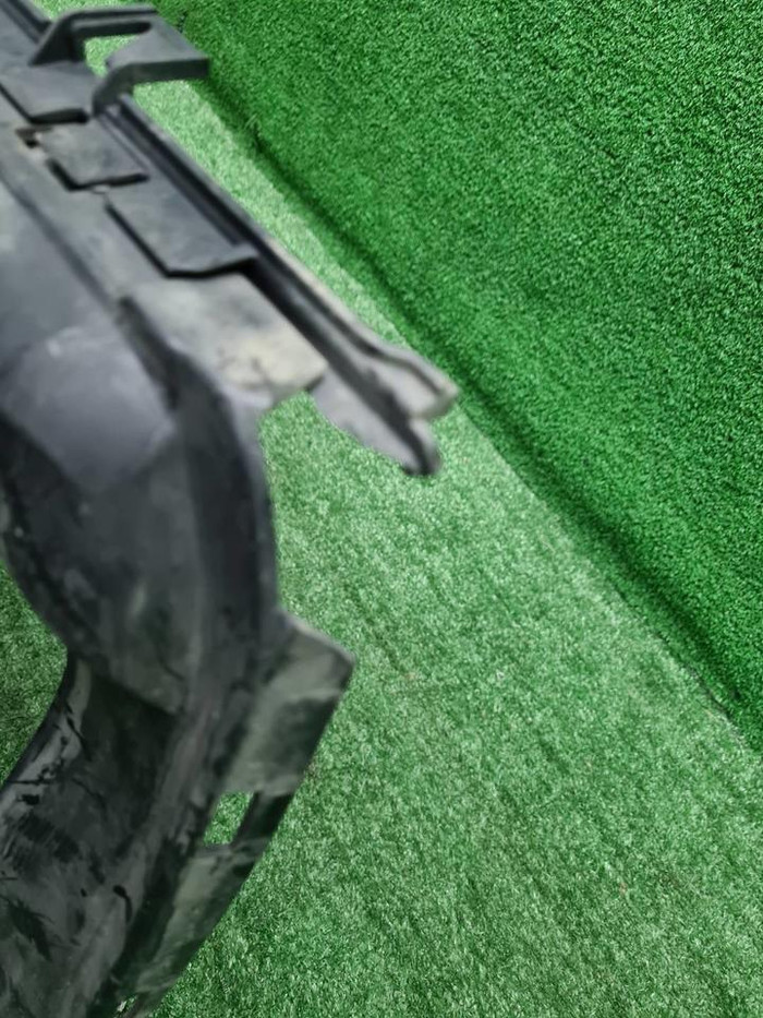 Воздуховод переднего бампера Porsche 911 992 18-нв