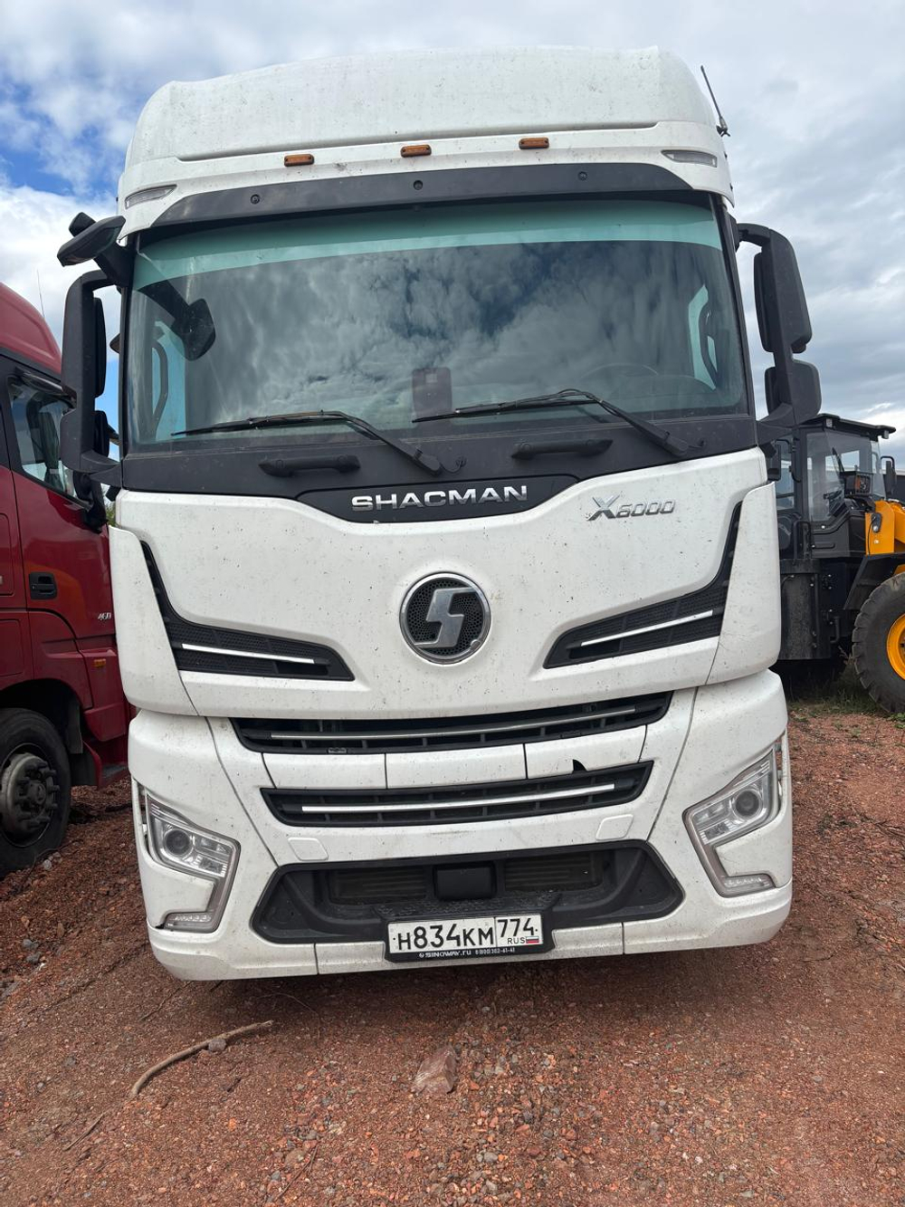 Shacman (Shaanxi) SX* 4x2 Седельный тягач SX4188YY381 (Дизельный, 12,5 л, 473 л.с., МТ)