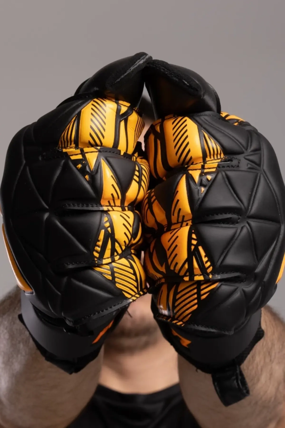 Вратарские перчатки Football Masters Invictus X Training