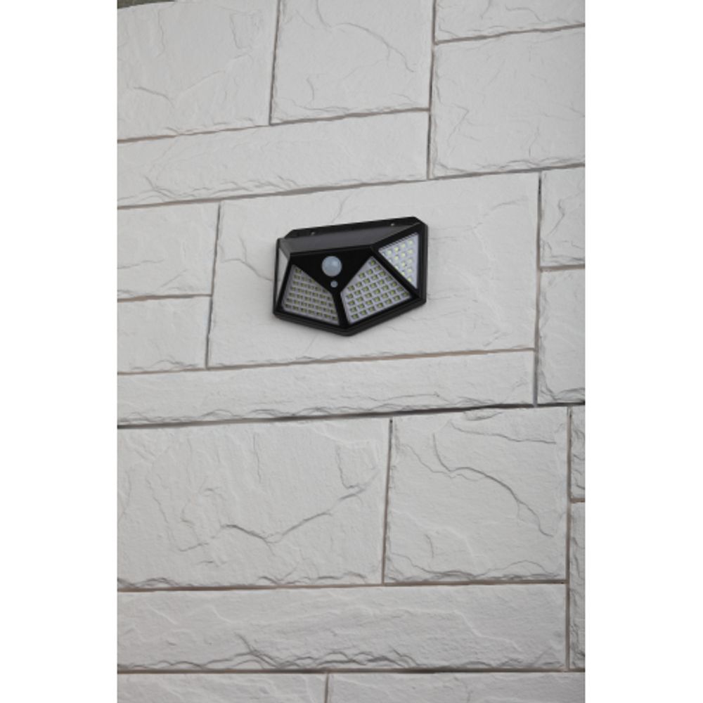 Светильник уличный ЭРА ERAFS100-04 на солнечной батарее настенный с датч. движ, 4 плоскости освещения, 500 lm