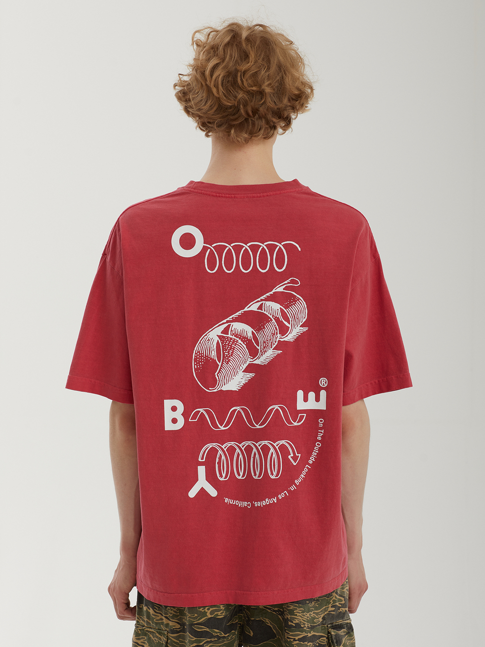 Мужская Футболка Obey Outside Looking In