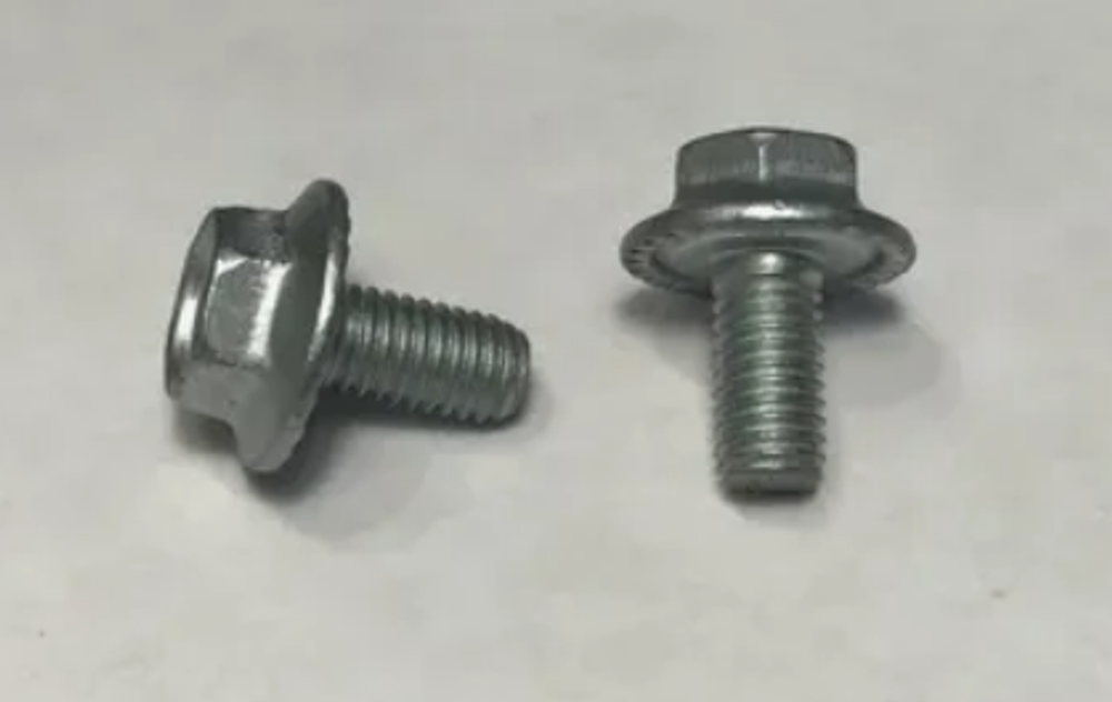 Болт 5х10 с зубч. бурт. зад. двери (ОАО «БелЗАН») (уп25\50шт) 94