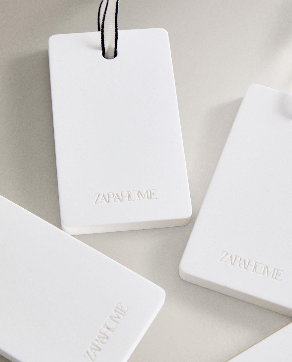 Zara Home - Набор ароматических блоков white powder (4 блока в наборе)