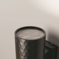 Уличный настенный светильник Outdoor O583WL-02B