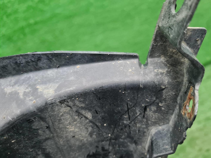 Кронштейн ПТФ правый BMW 3er F30 (2015-2020)