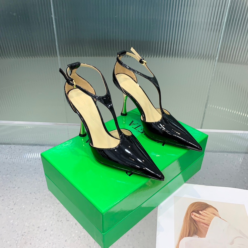 Bottega Veneta Rocket T-Bar Pump 9 cm