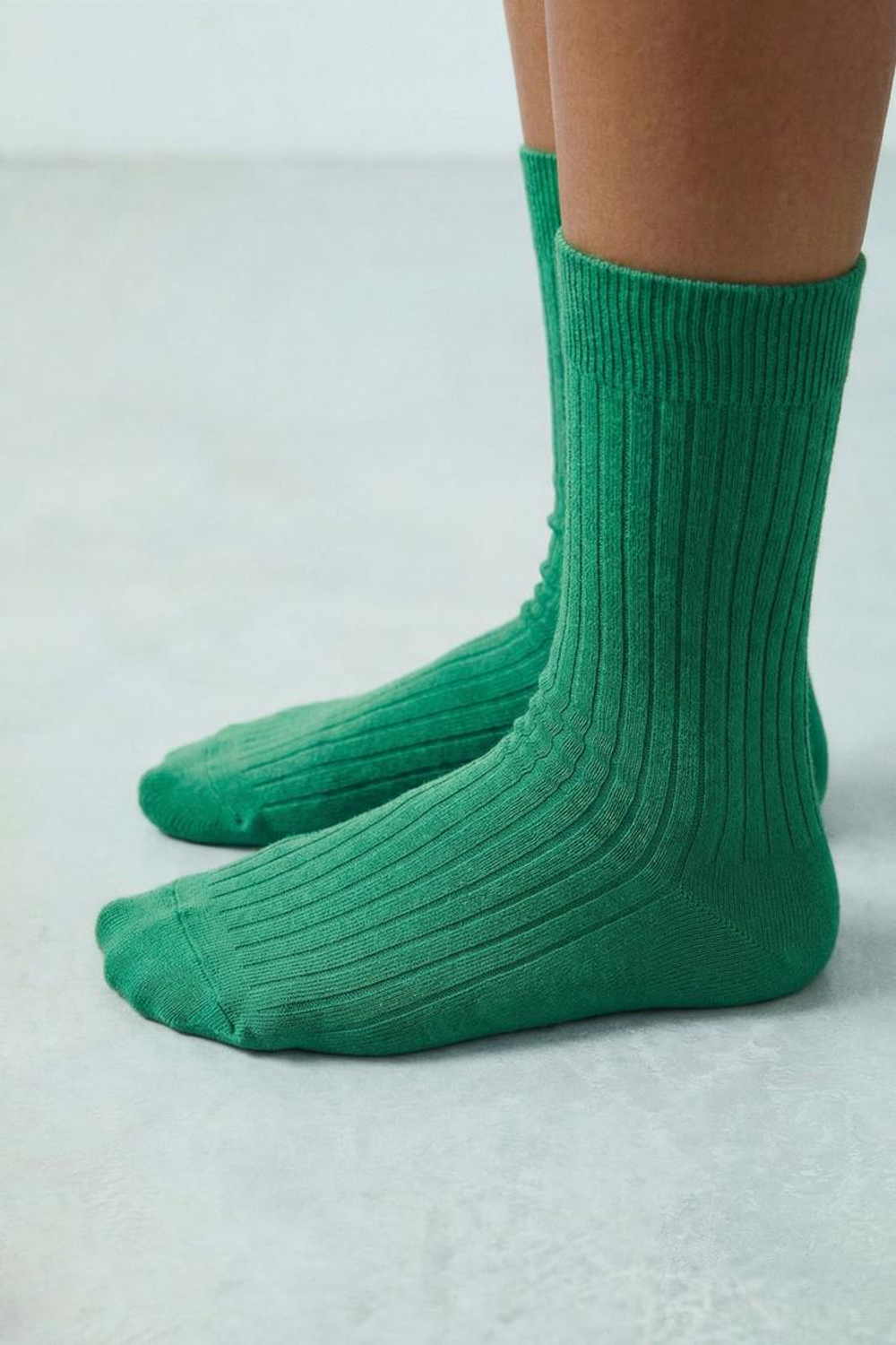 ZARA ДЛИННЫЕ НОСКИ В РУБЧИК, ЗЕЛЕНЫЙ