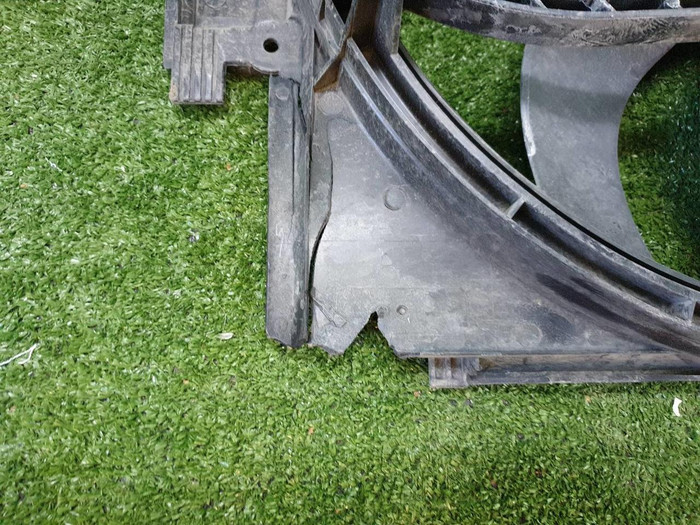 Диффузор с вентилятором BMW 3er F30, F31, F80 (2011-2020)