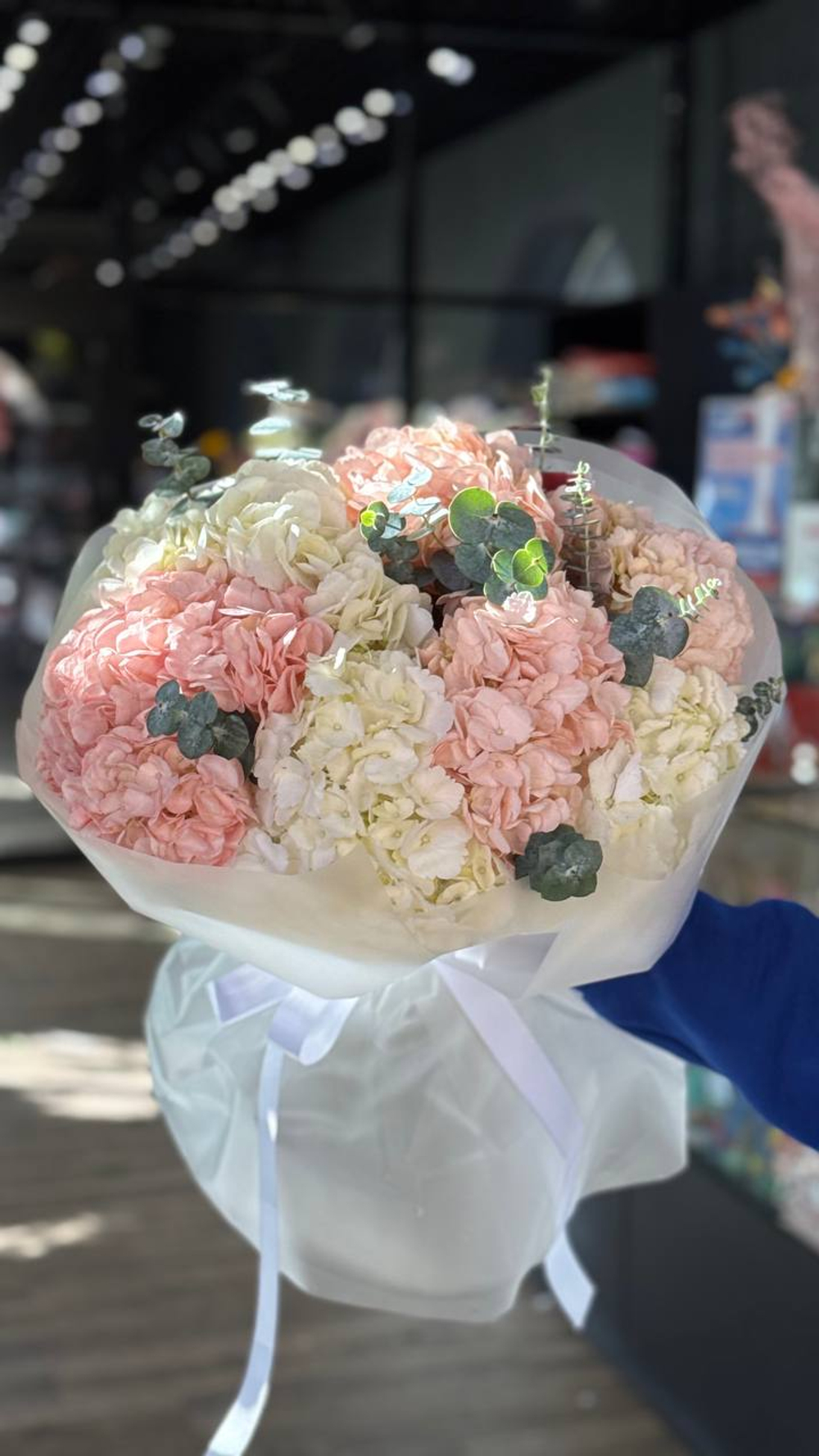 Моно букет из гортензии