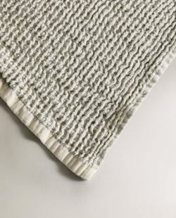 Zara Home - Банное полотенце с тонкой вафельной текстурой, зеленый, 90х150 см