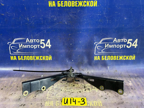 Петля капота левая NISSAN BLUEBIRD 1998