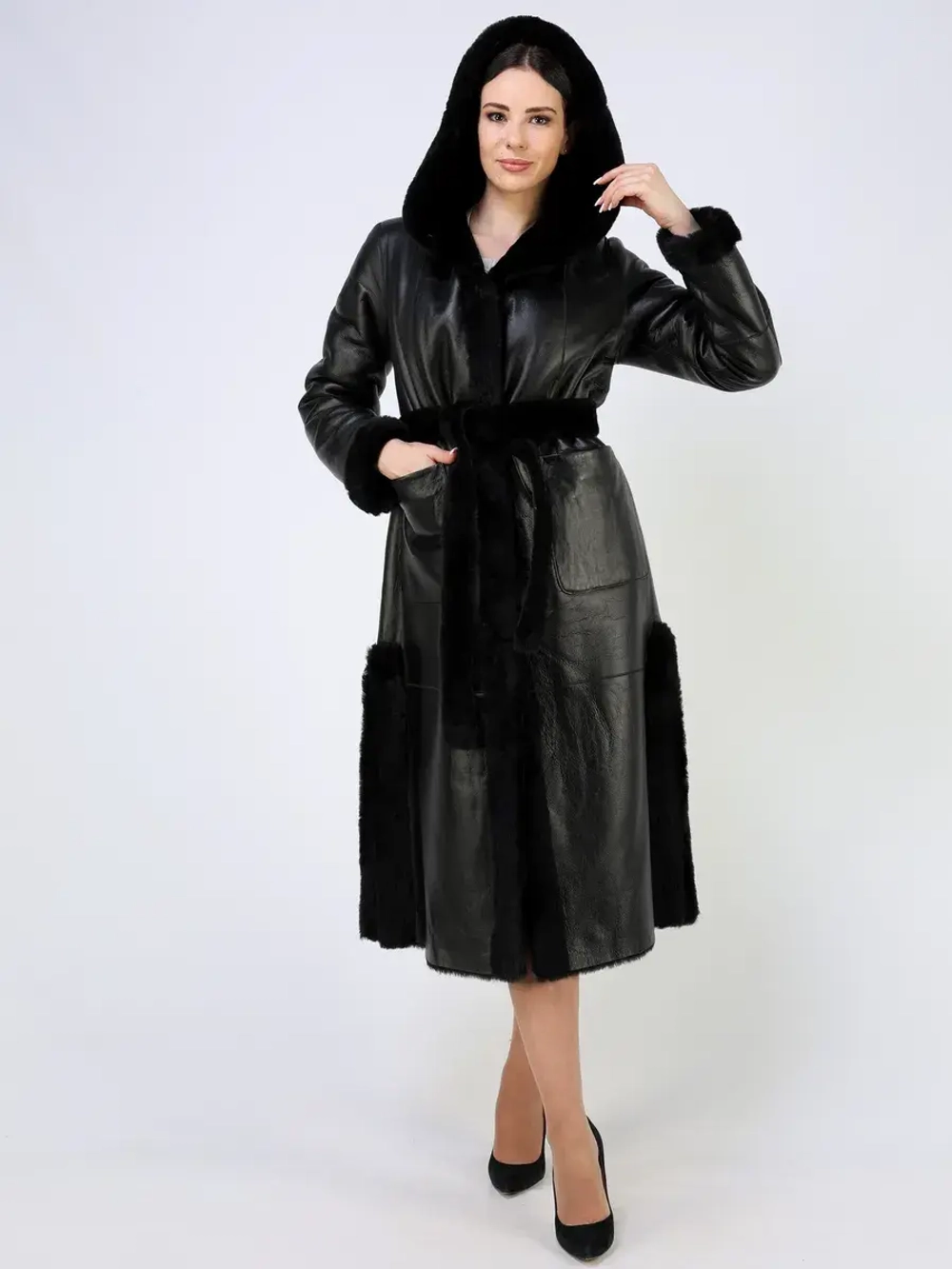 Дубленка зимняя шуба натуральная с капюшоном длинная