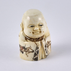 Нэцкэ Ребенок Карако в кимоно