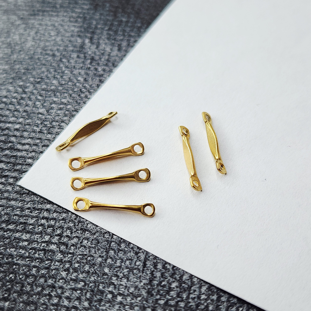 Коннектор, сталь, 2я позолота, красивая форма, р-р 13×2.5мм, штучно