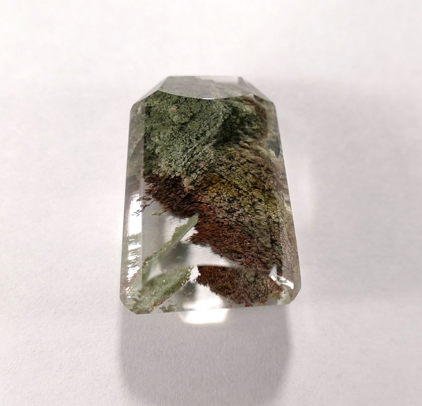 Вставка из кварца с хлоритом, класс ААA, шар гладкий 36x23x14 мм