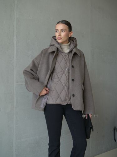 Пальто-пиджак с утепленным жилетом в цвете капучино