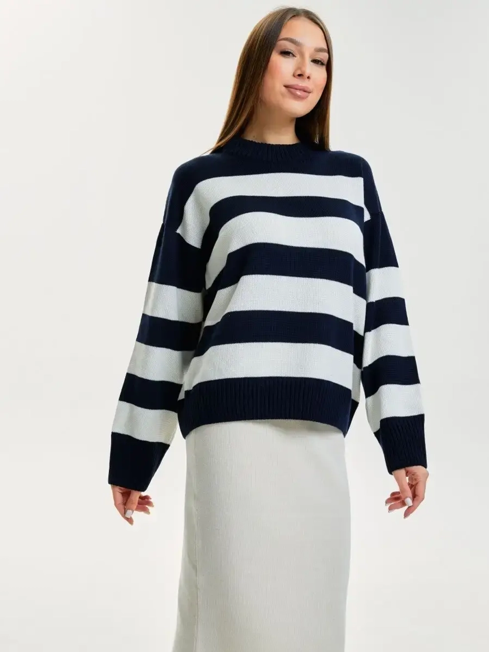 Джемпер стильный в полоску